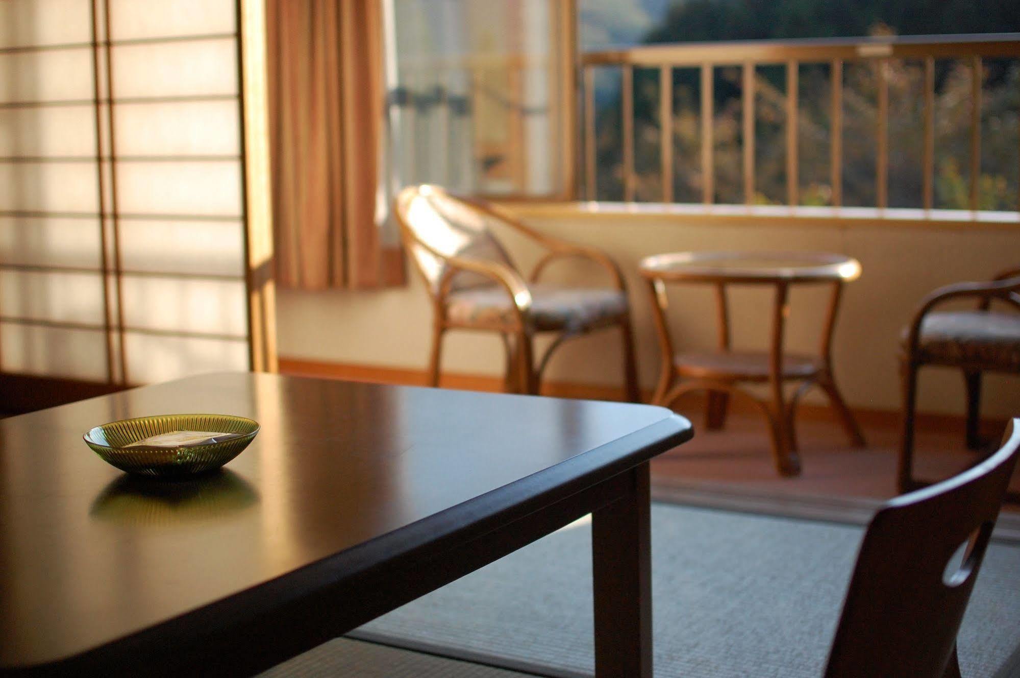 Sawatari Onsen Miyataya Ryokan Nakanojo Экстерьер фото